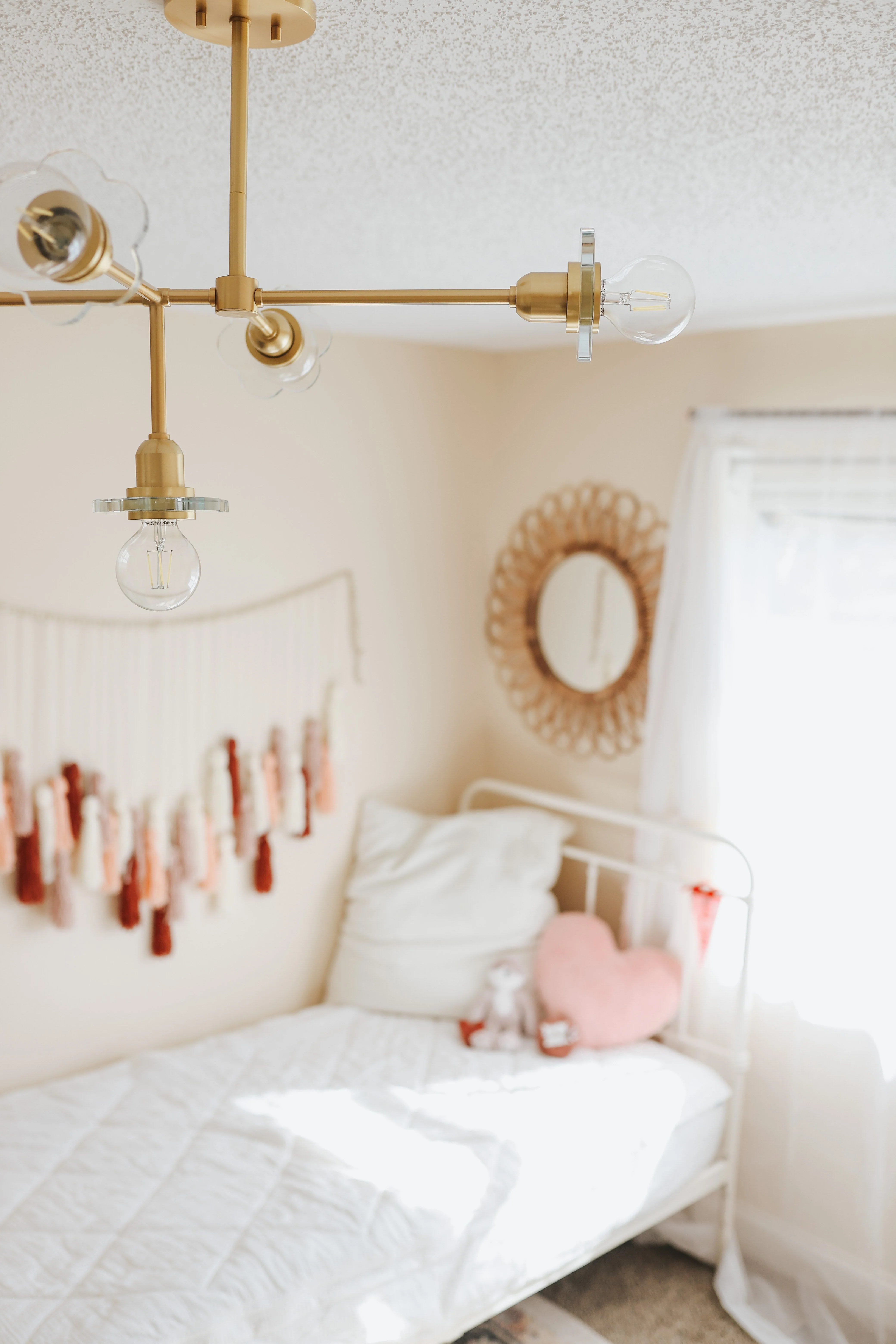 Alexa Chandelier - Image 3