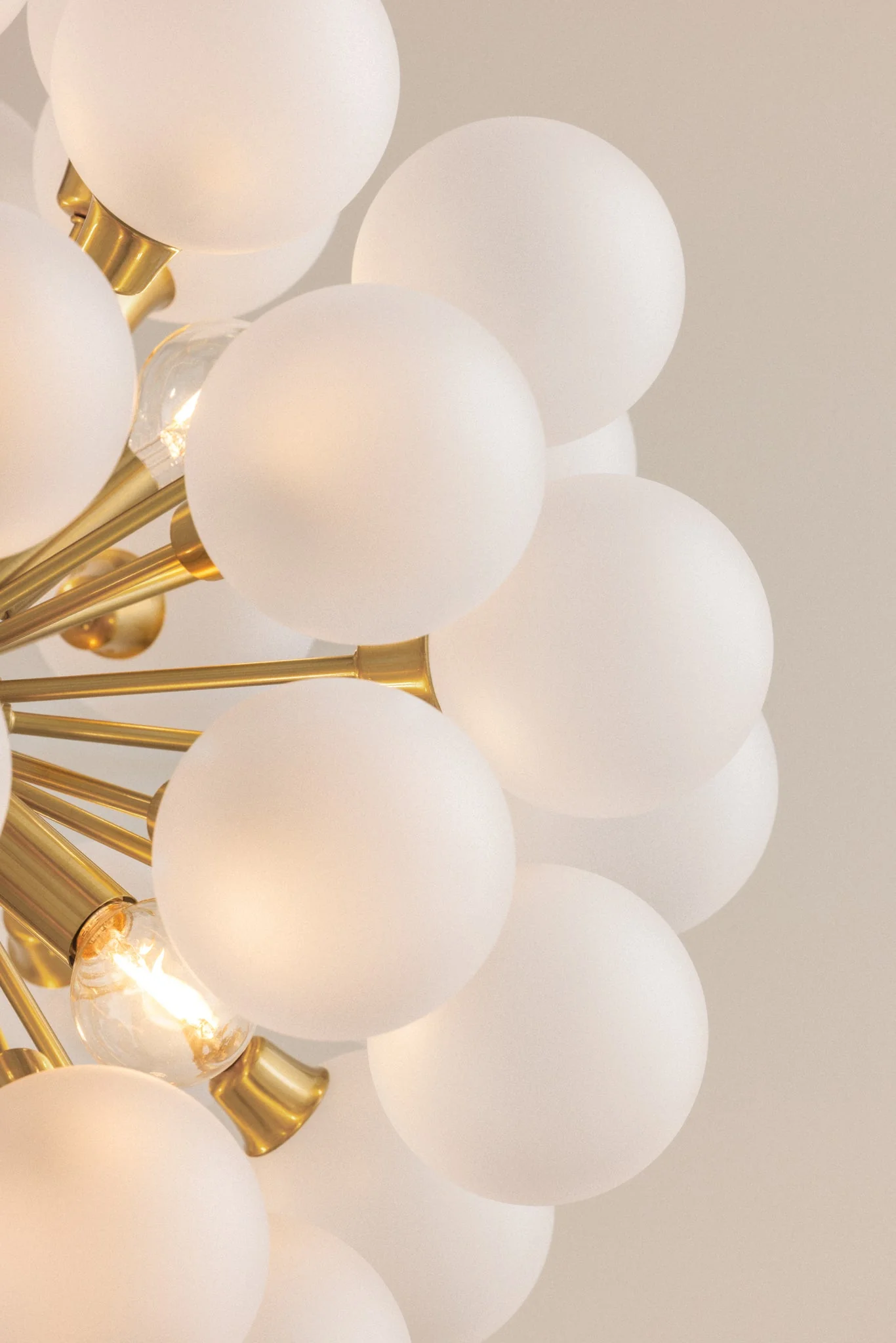 Antoneta Chandelier - Image 4