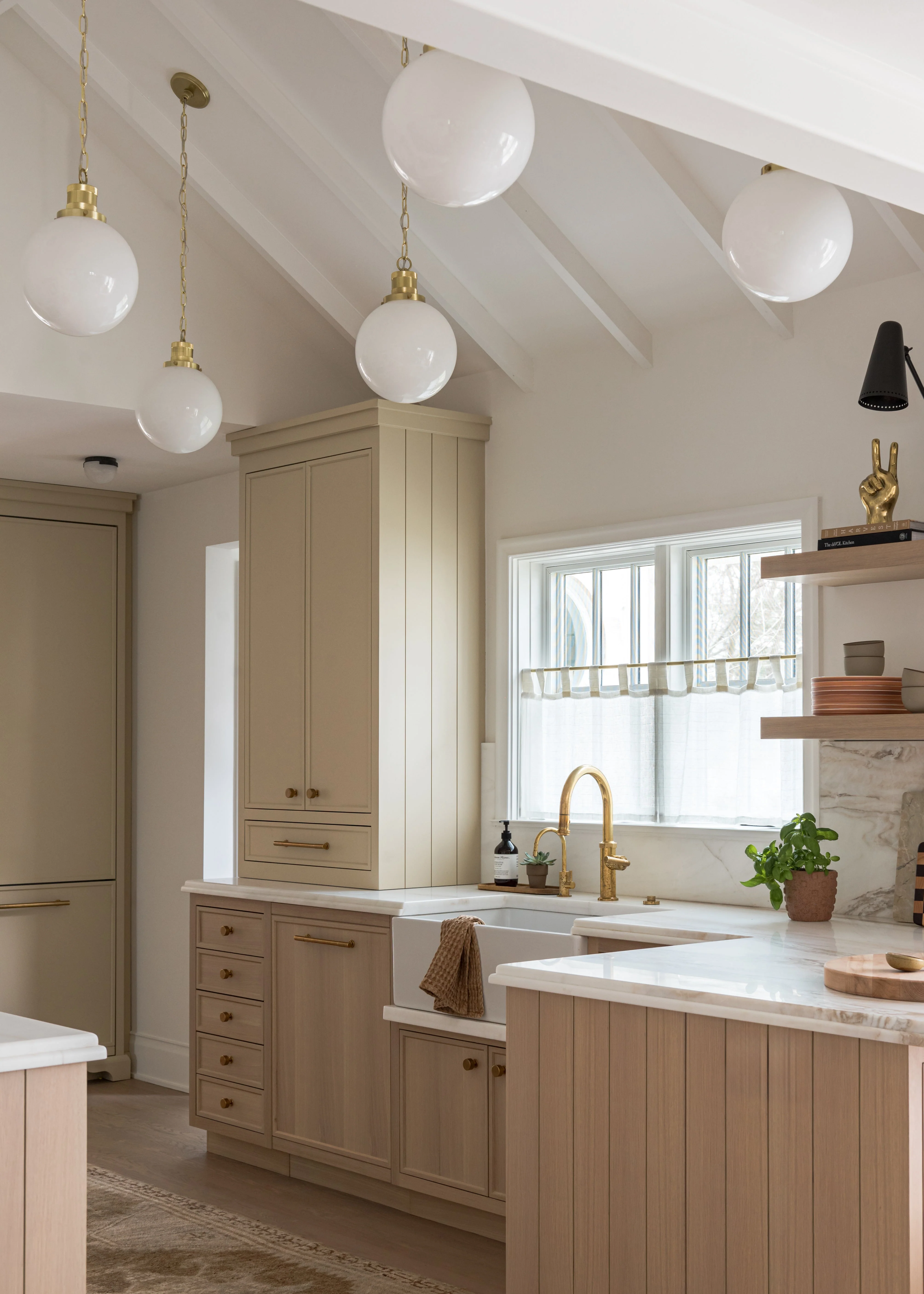 Beverly Pendant - Image 8