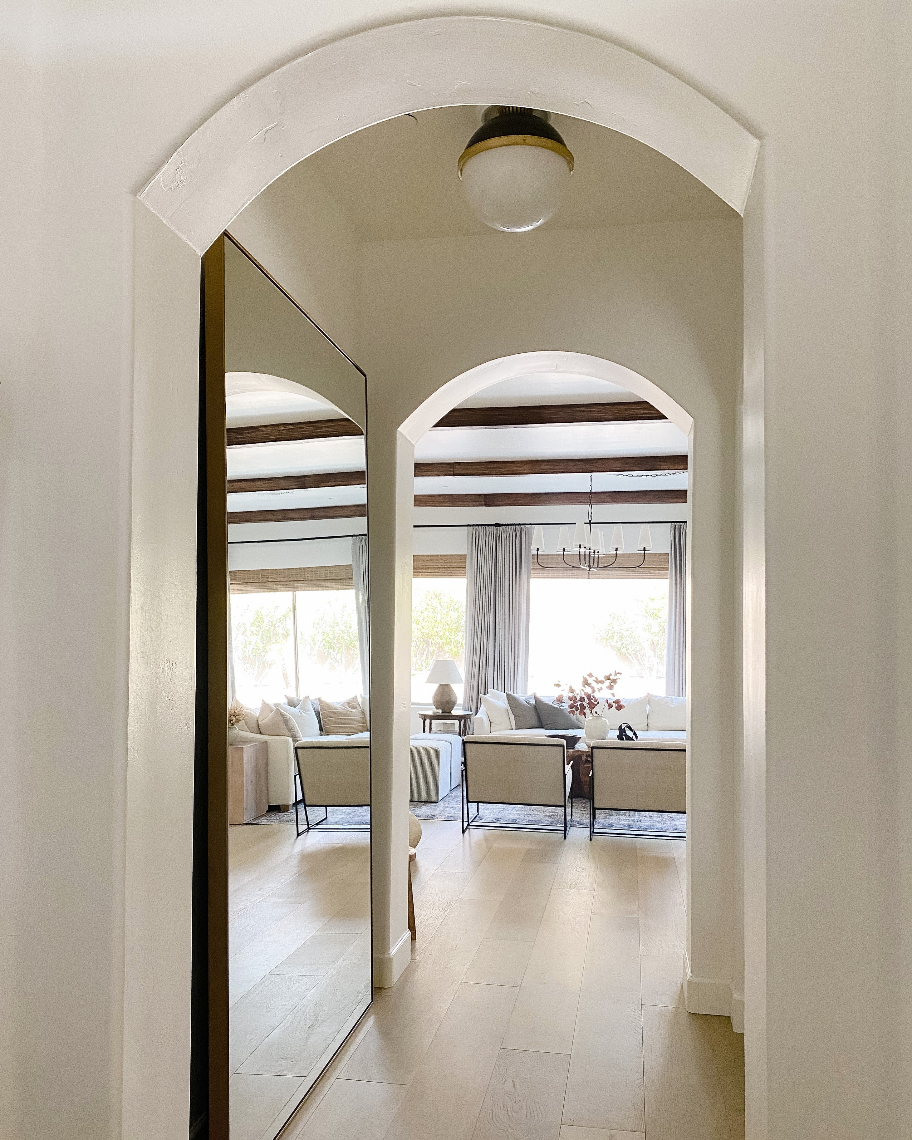 Calabria Table Lamp - Image 8