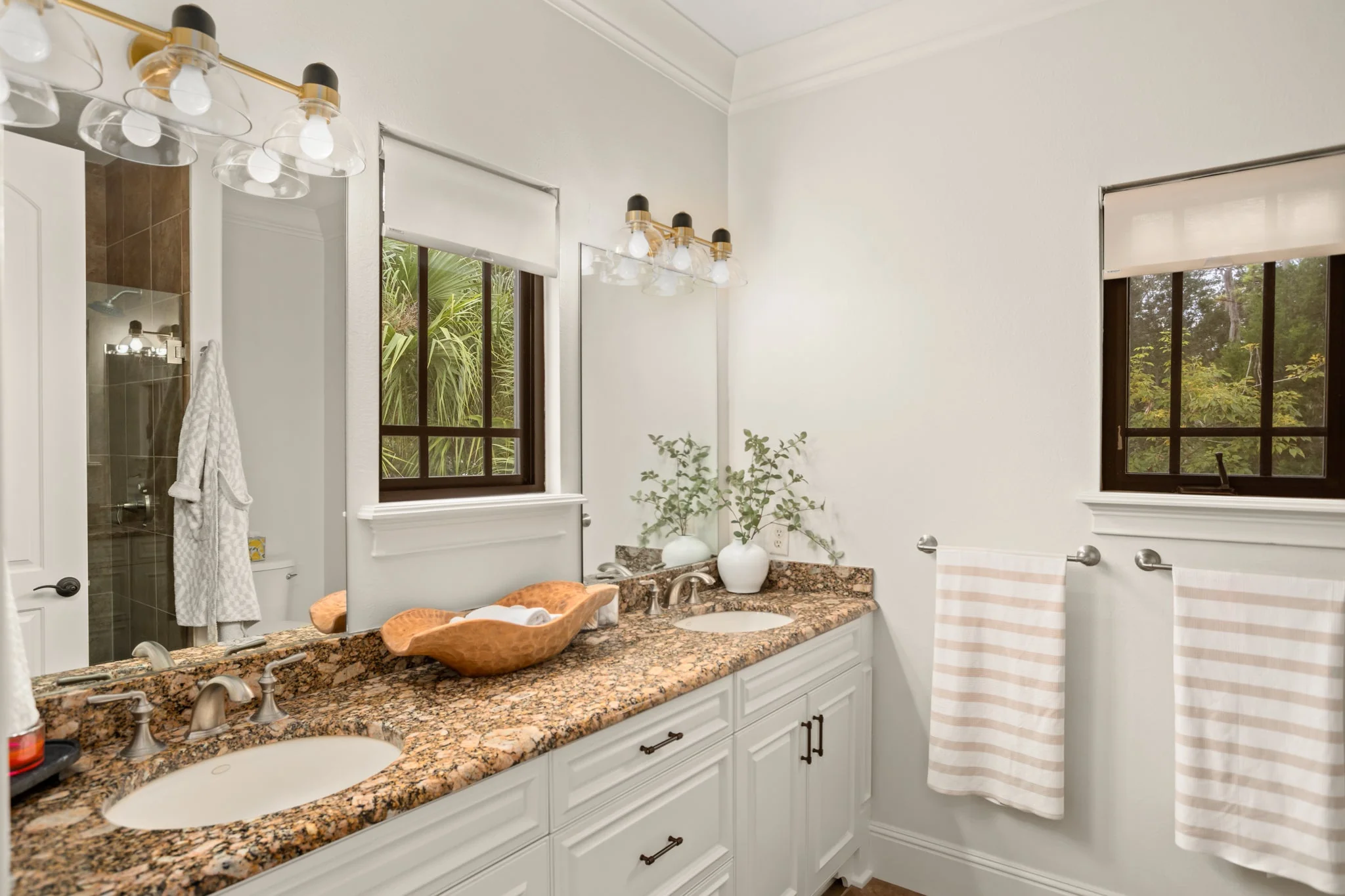 Camile Bath And Vanity - Image 2