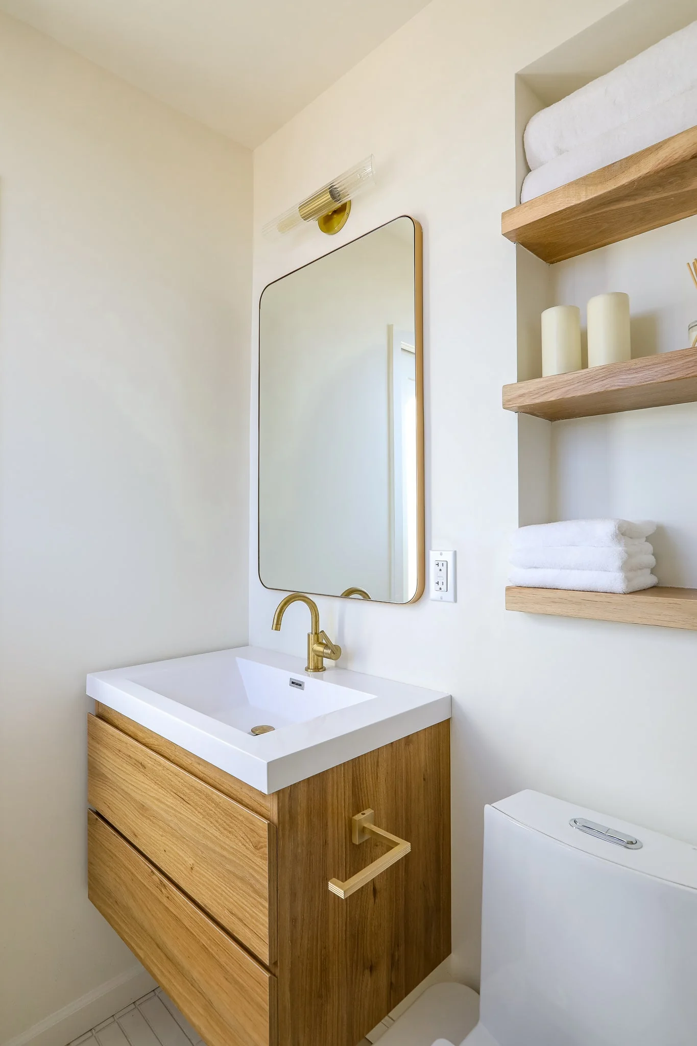 Cecily Wall Sconce - Image 4