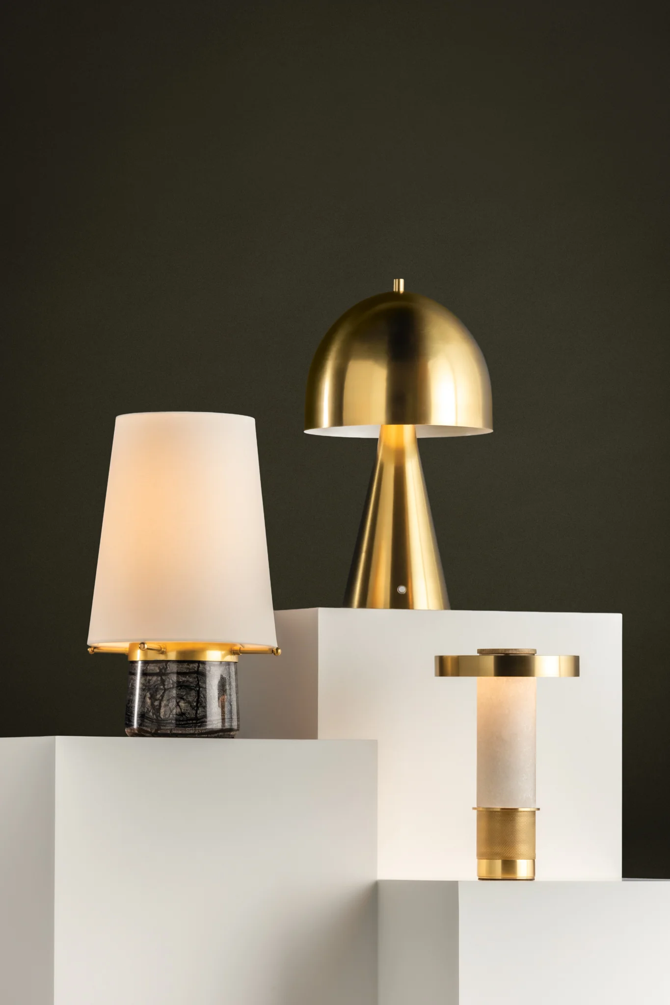 CENTRAL VALLEY Rechargeable Table Lamp - Image 4