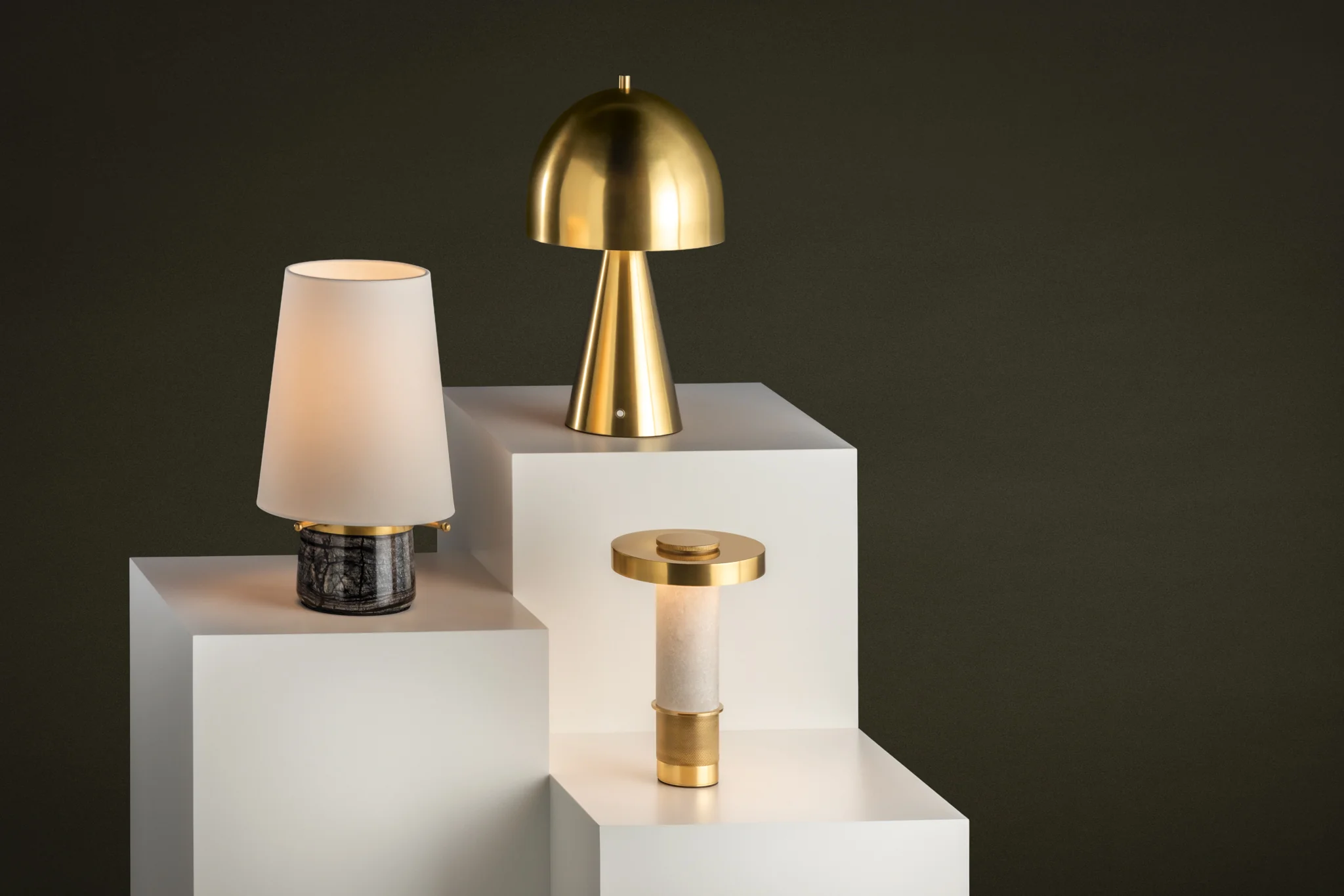 CENTRAL VALLEY Rechargeable Table Lamp - Image 5
