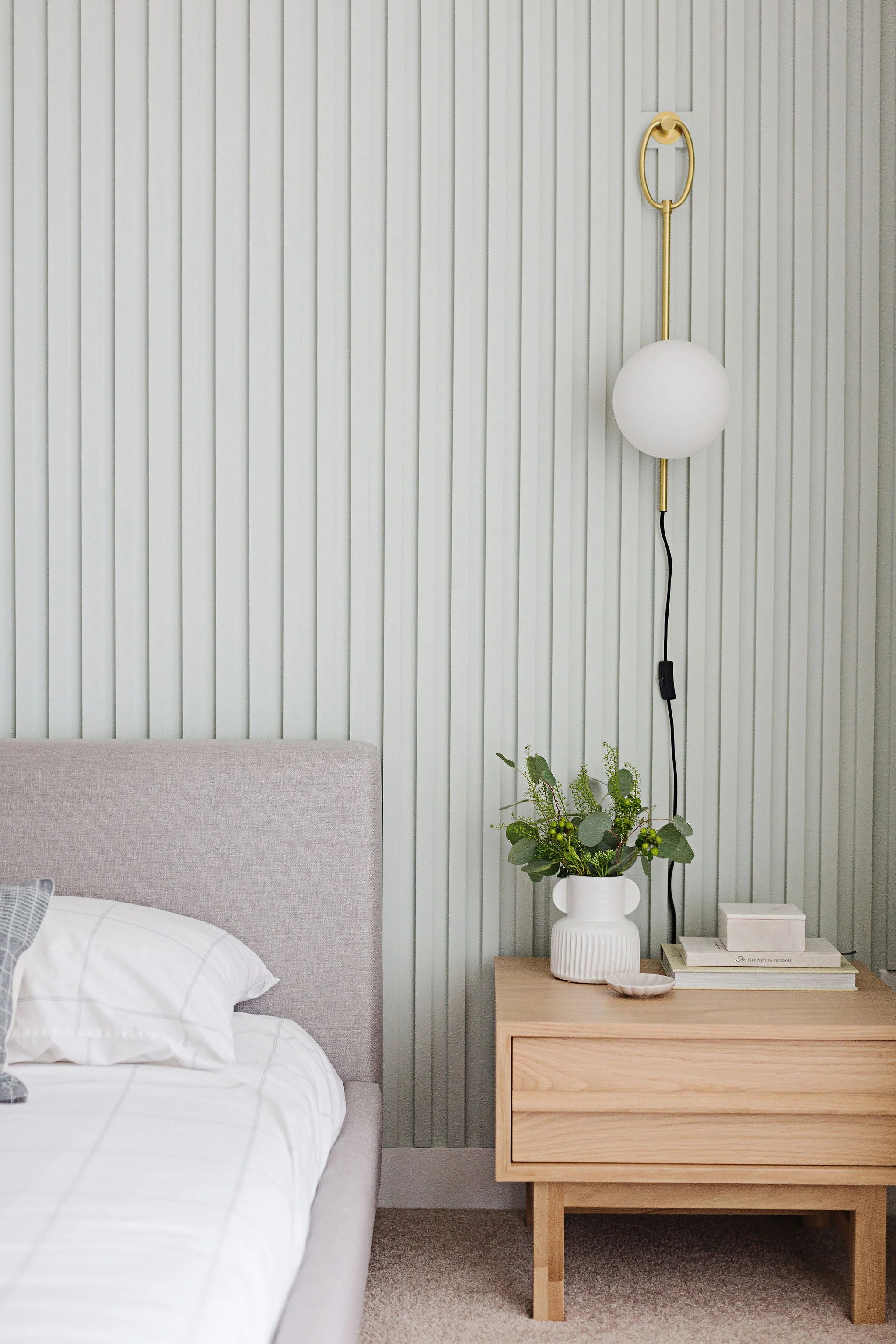 Gina Plug-In Sconce - Image 3