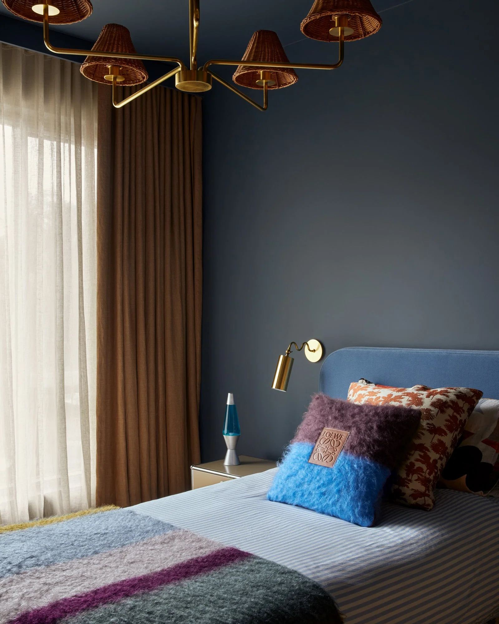 Issa Chandelier - Image 3