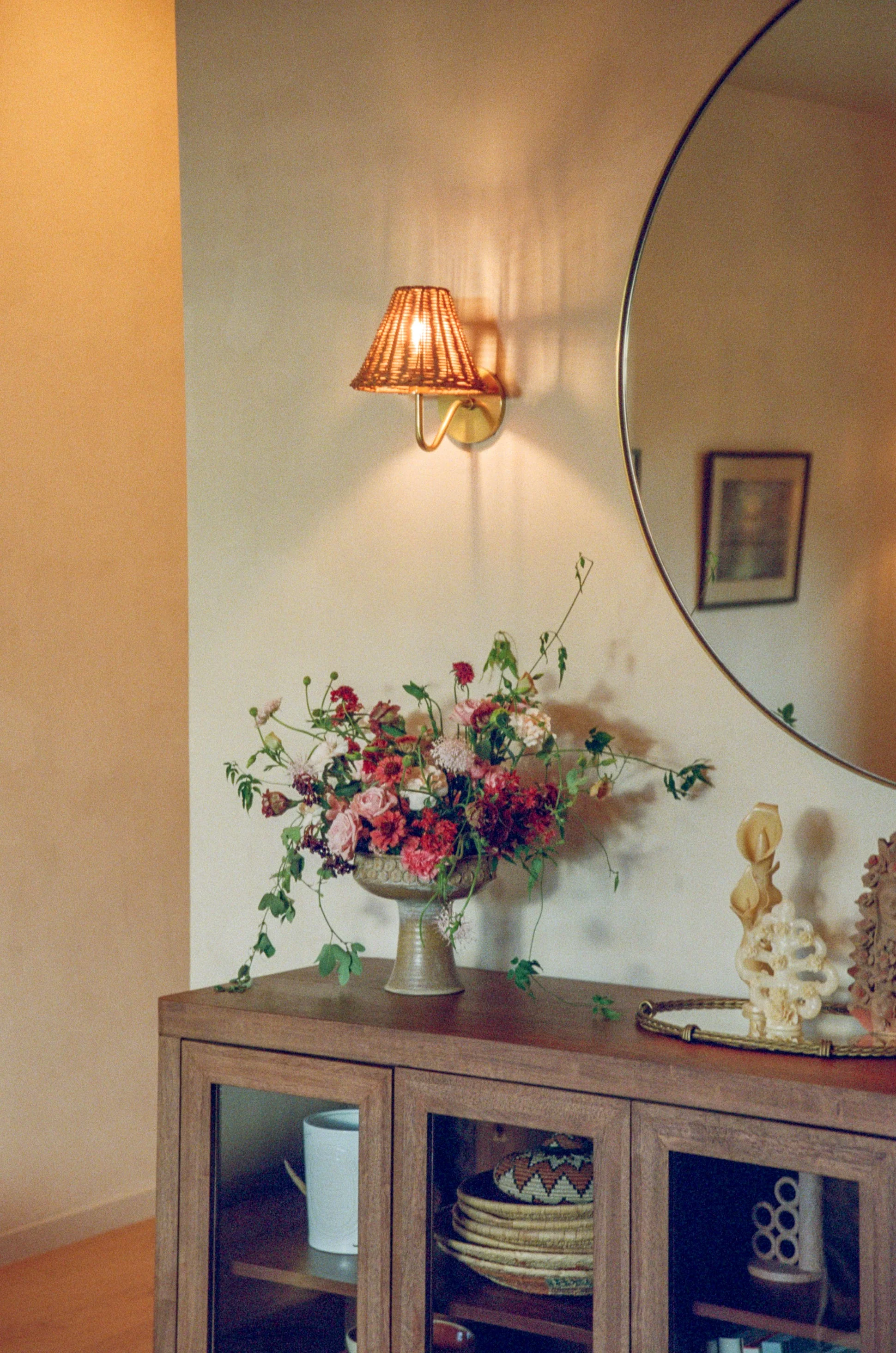 Issa Wall Sconce - Image 4