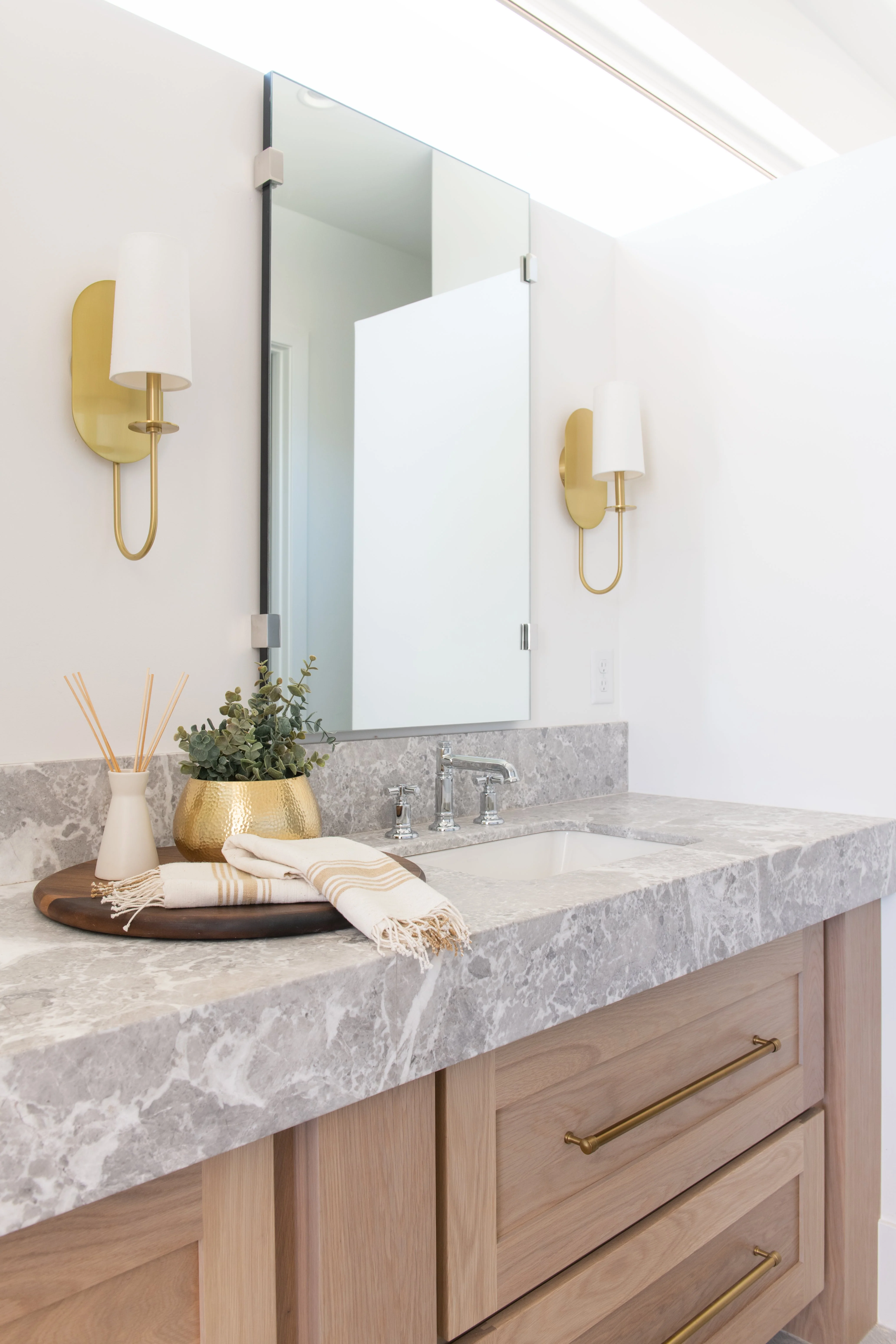 Lara Wall Sconce - Image 2