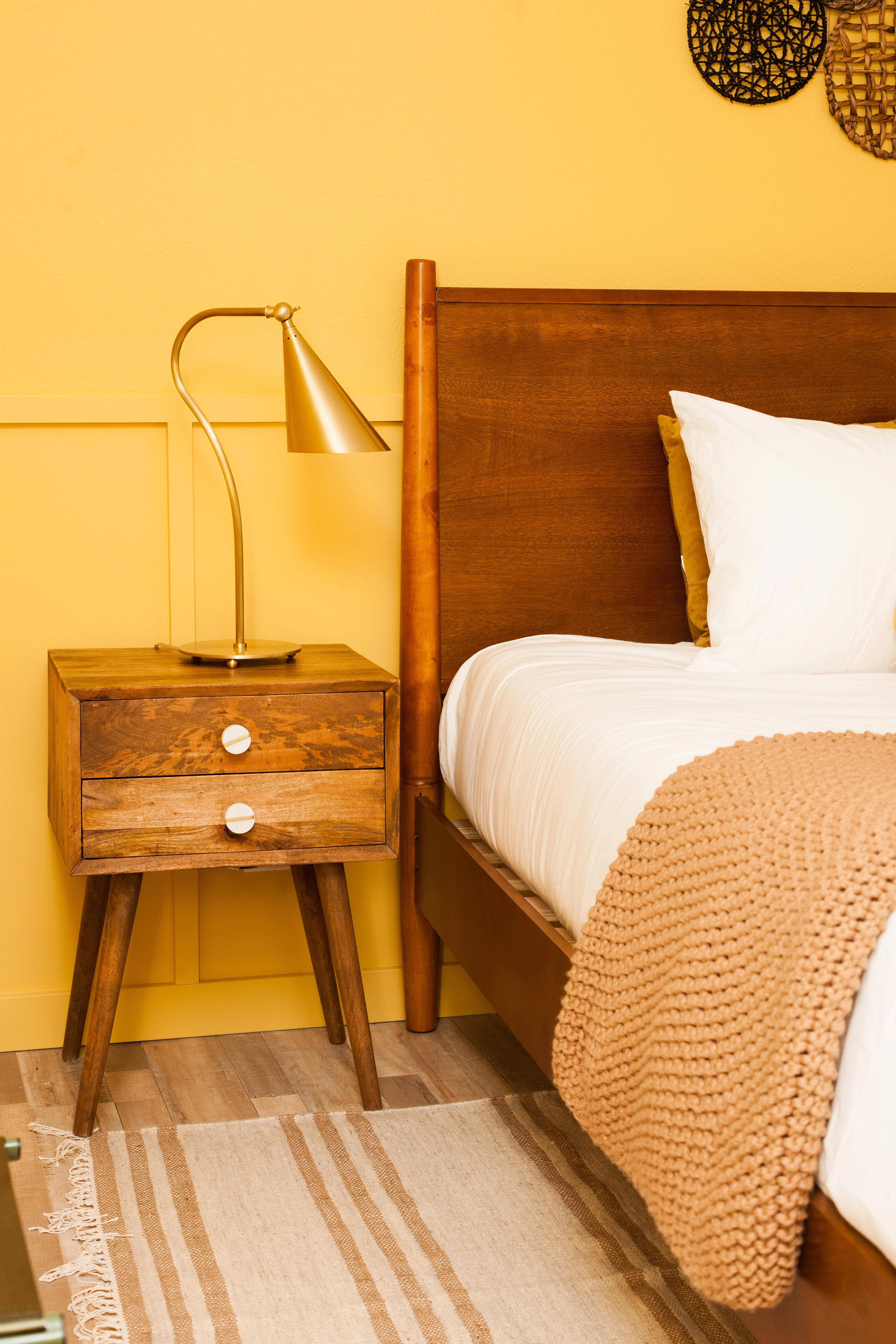 Lupe Table Lamp - Image 3