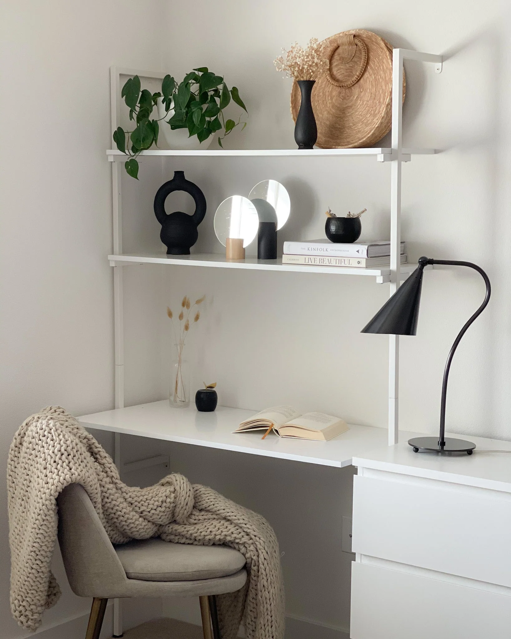 Lupe Table Lamp - Image 3