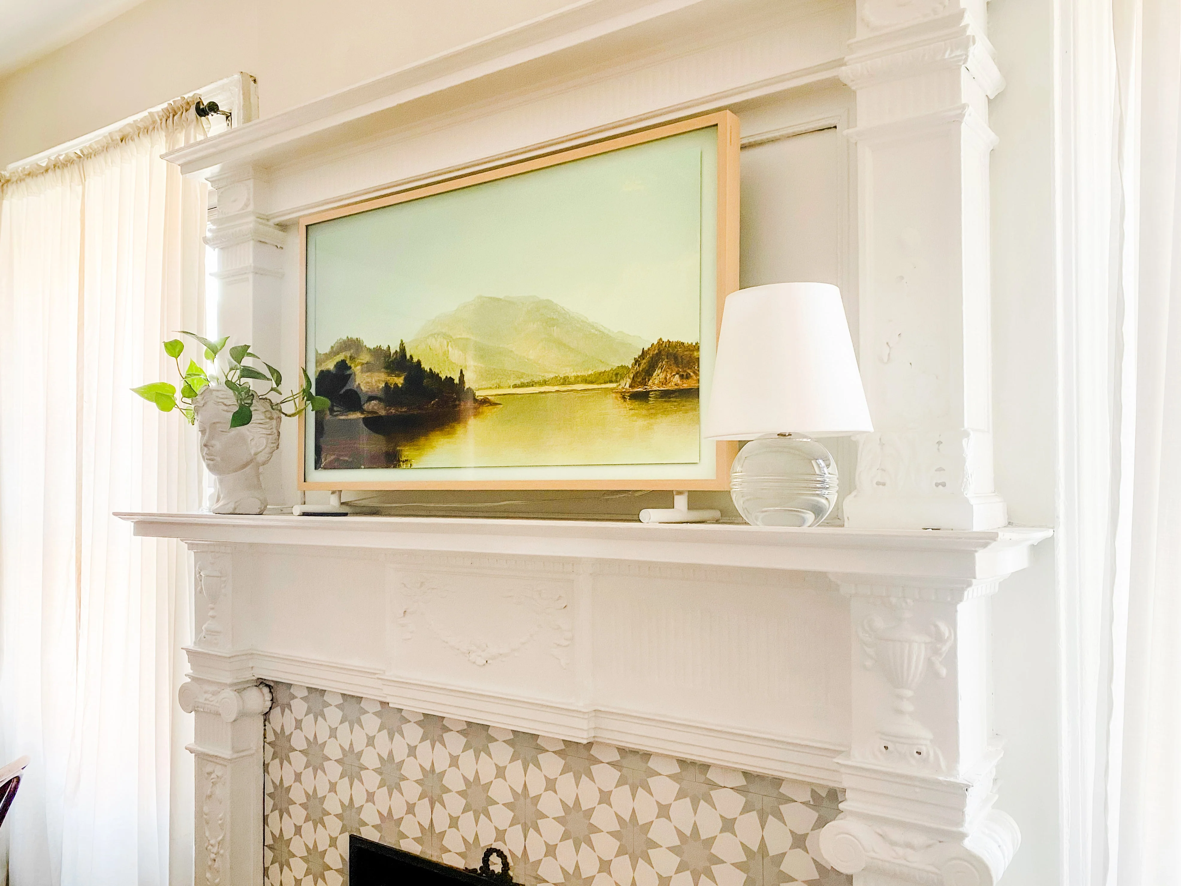 Nicole Table Lamp - Image 8