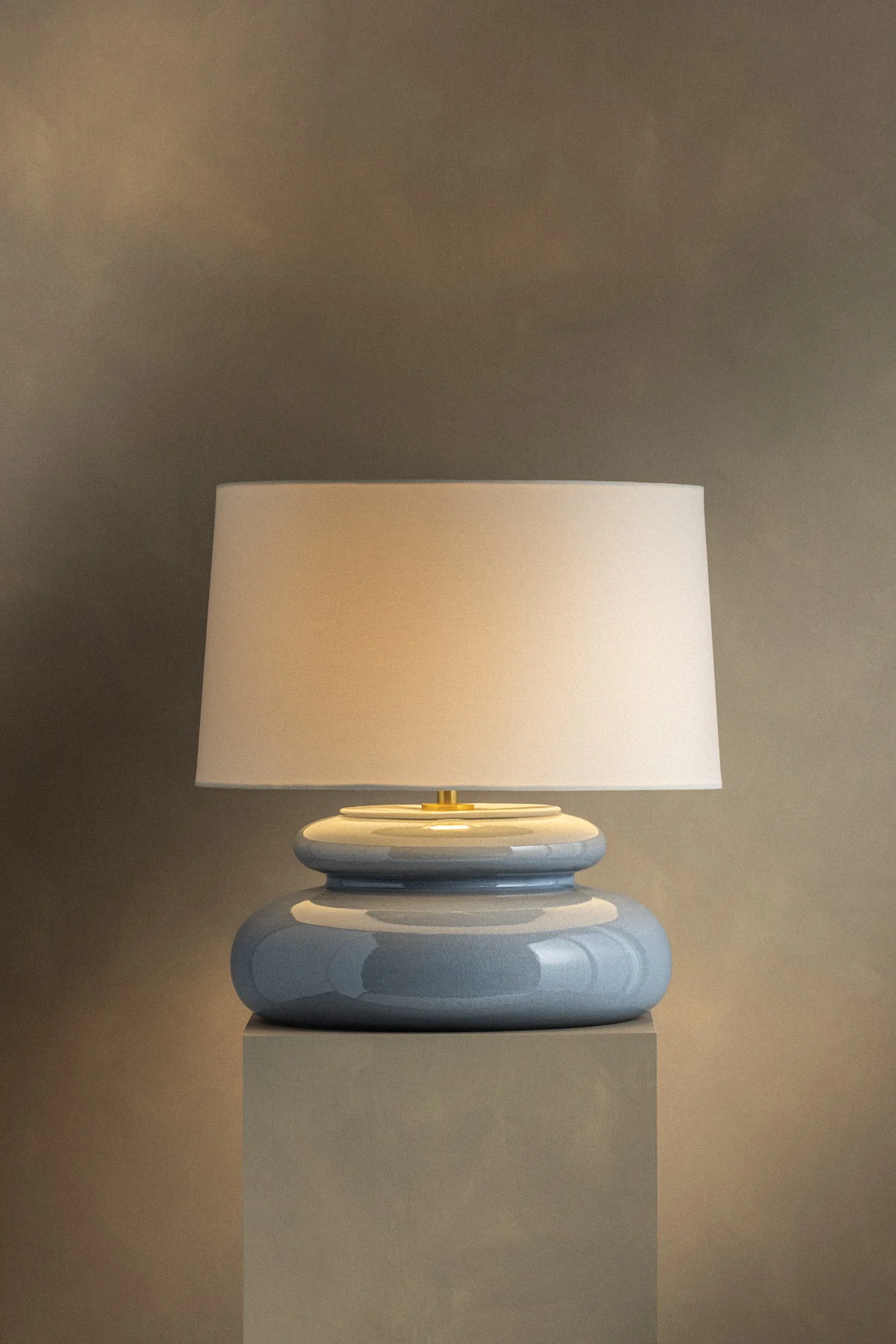Pia Table Lamp - Image 3